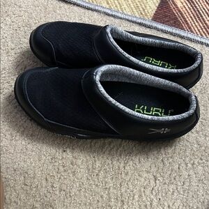 KURU Men's Black and Gray Slip-On Loafers SZ 11.5